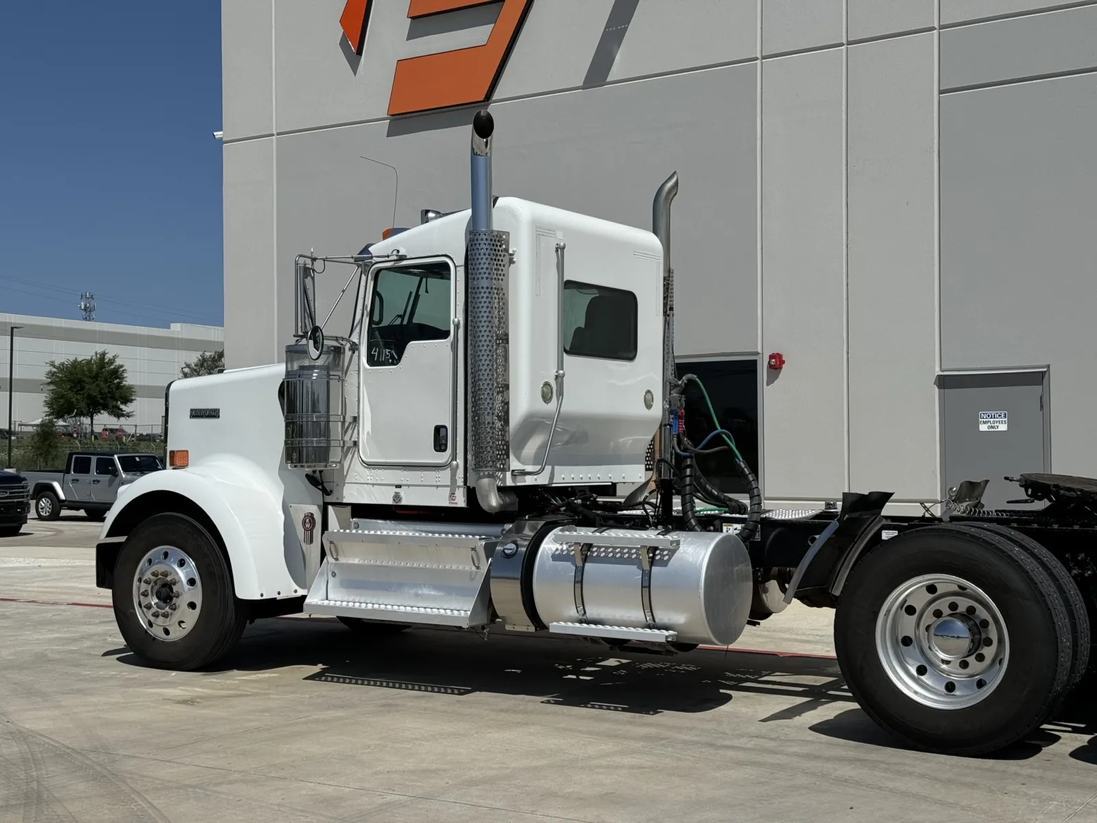 2019 Kenworth W900 - image 8