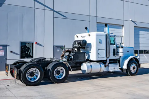 More photos of 2010 PETERBILT 388 at Forge Truck Centers - Texas, TX