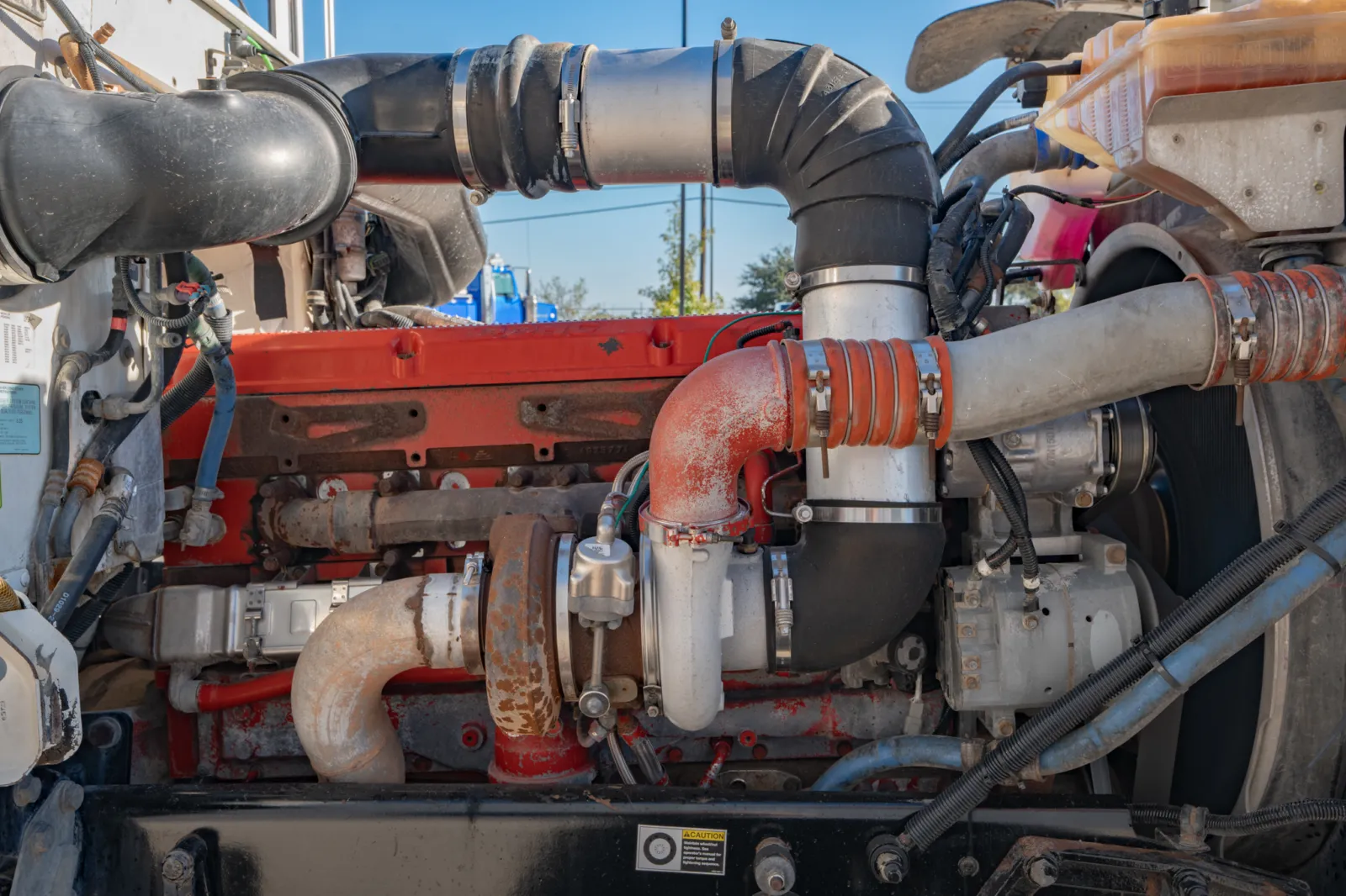 2010 Peterbilt - image 12