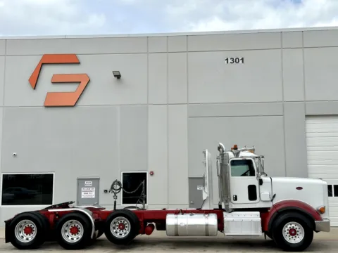 Another view of 2012 PETERBILT 367 for sale in Hutchins, TX at Forge Truck Centers - Texas