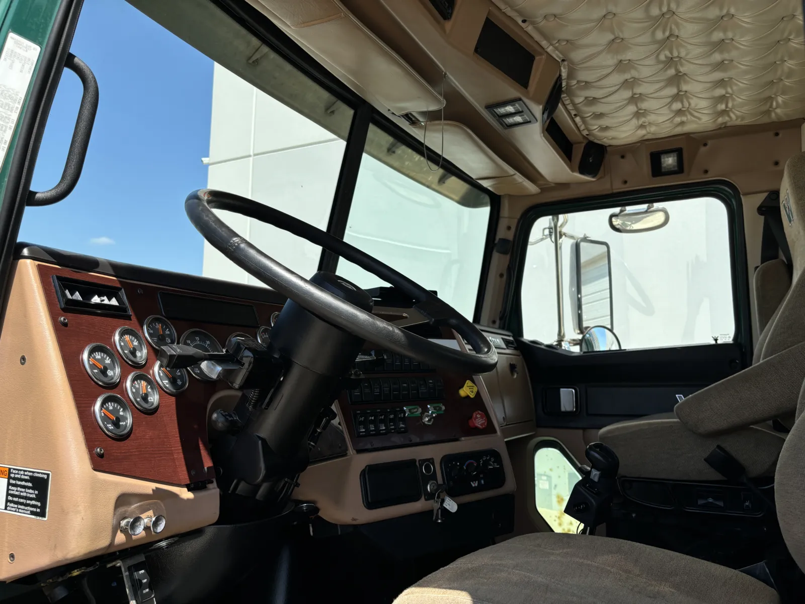 2015 Western Star 4900 - image 15