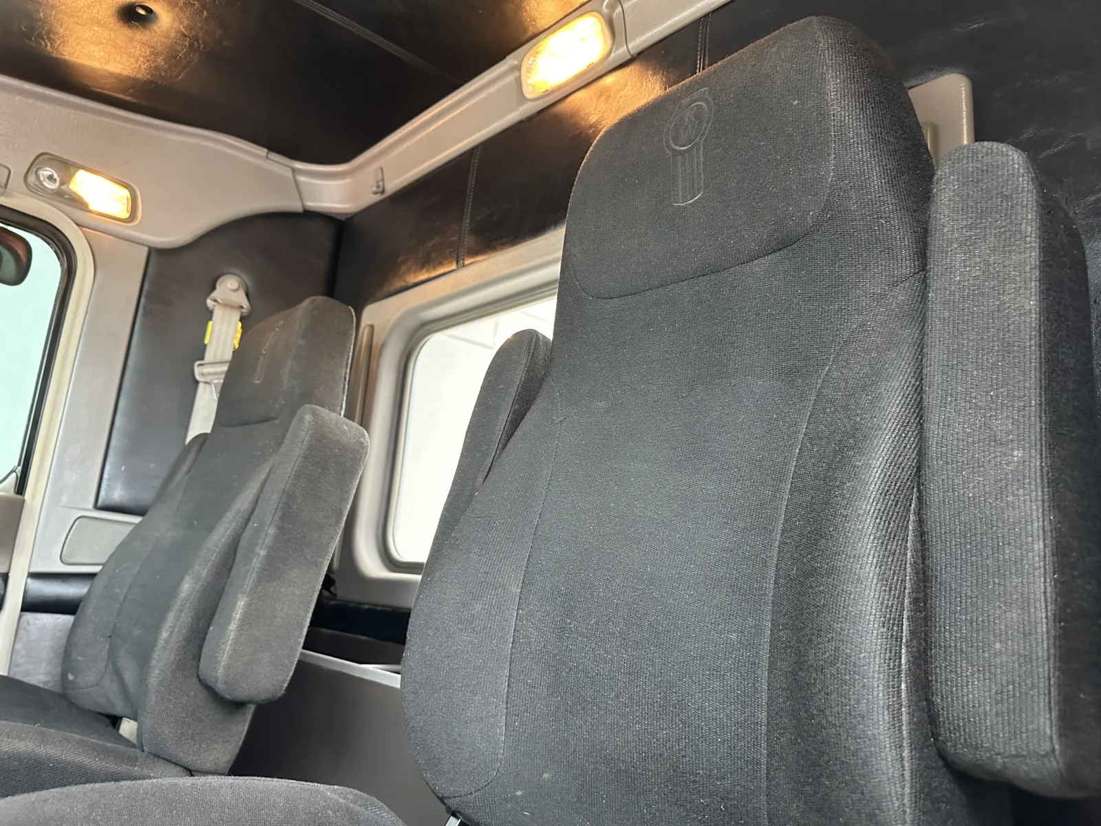 2019 Kenworth W900 - image 20