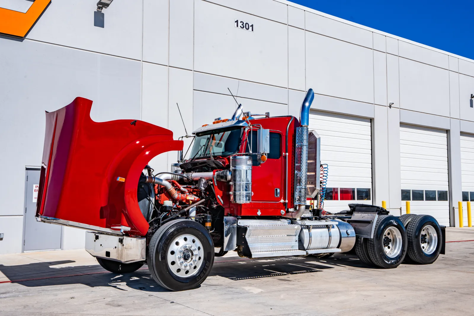 2014 Kenworth W900 - image 10