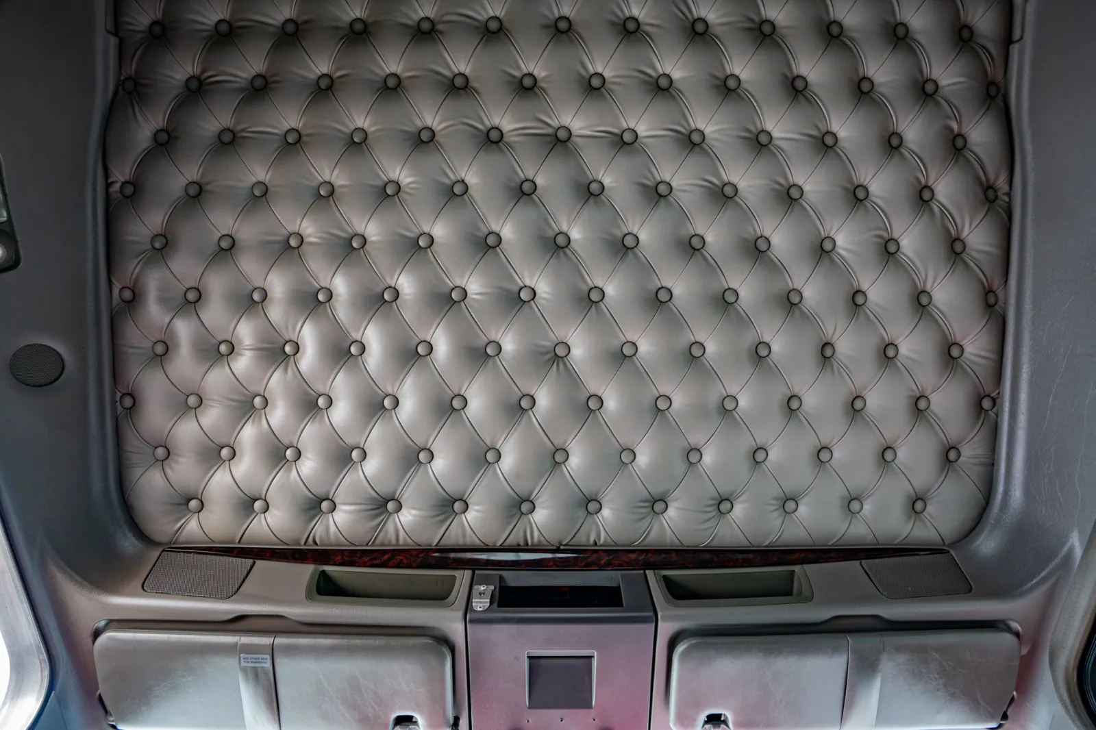 2014 Kenworth W900 - image 21