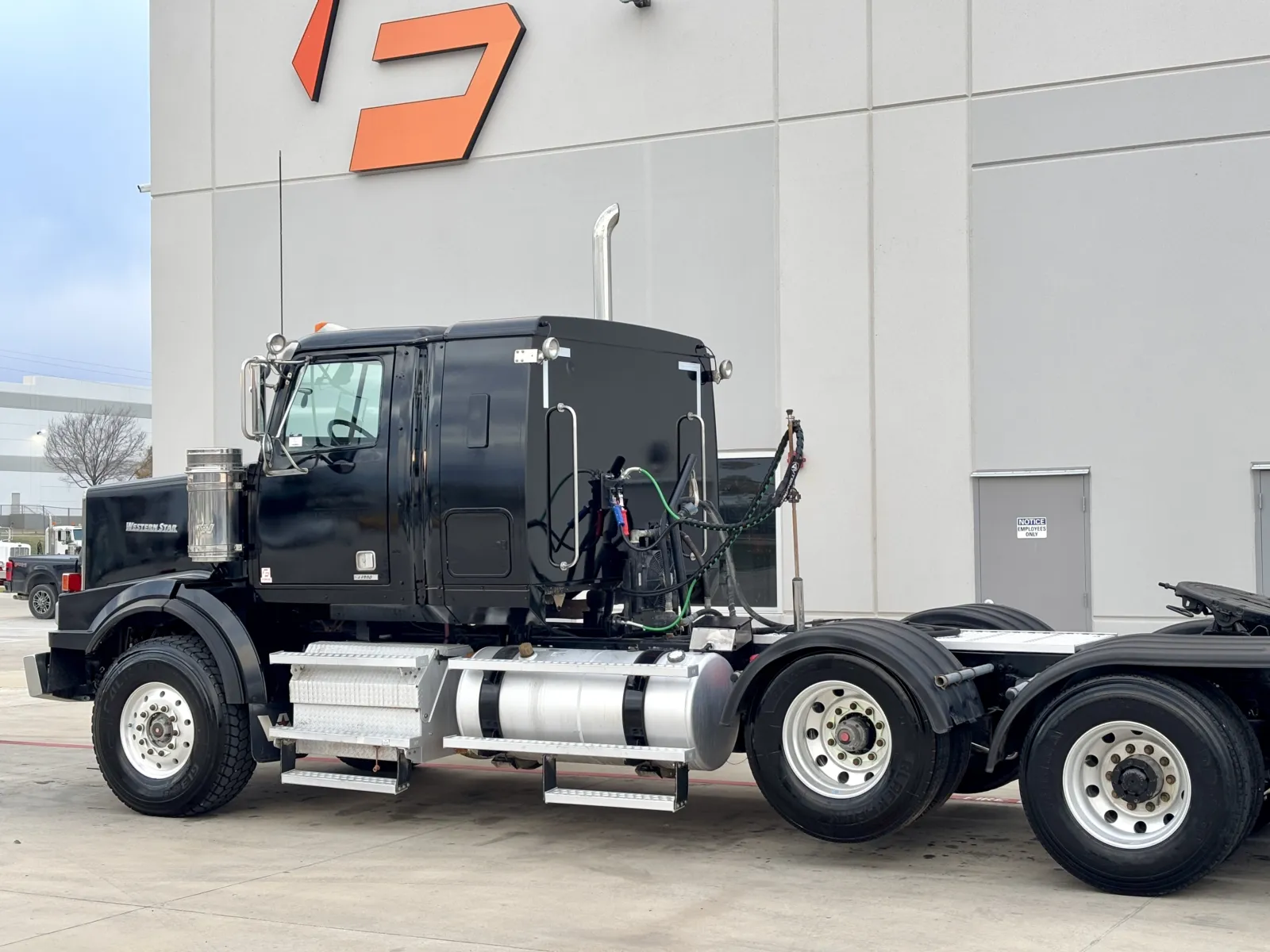 2013 Western Star - image 8