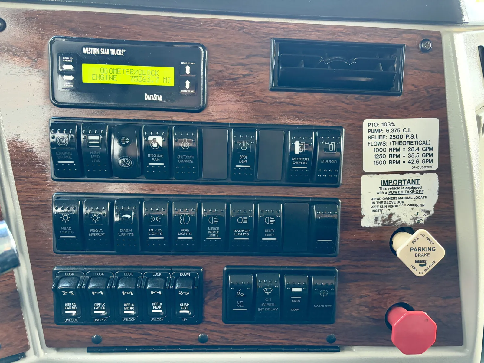 2013 Western Star - image 18