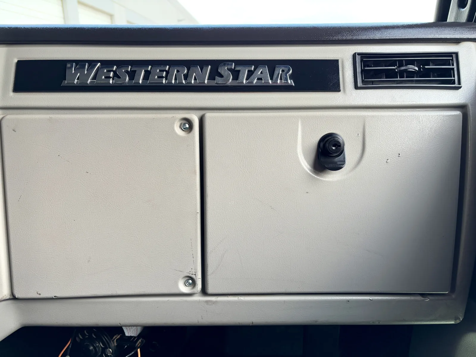 2013 Western Star - image 19