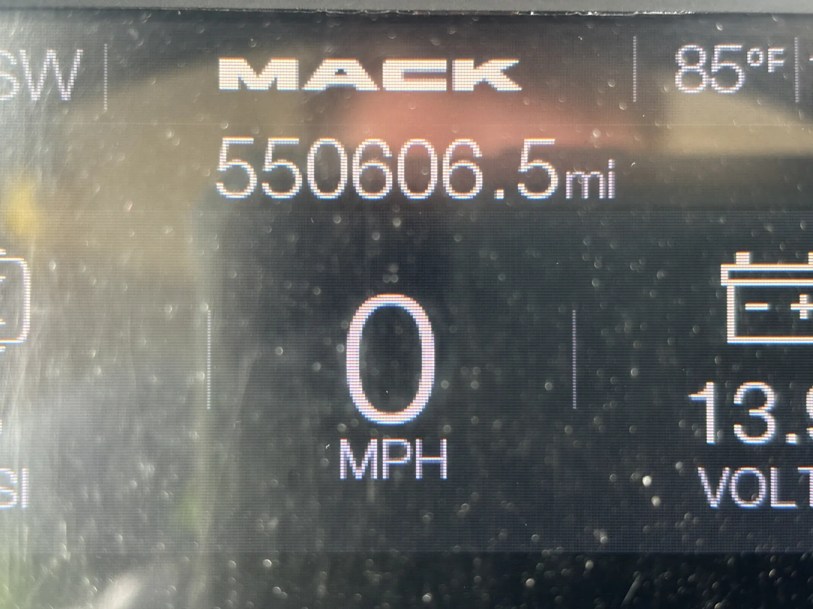 2019 Mack - image 17