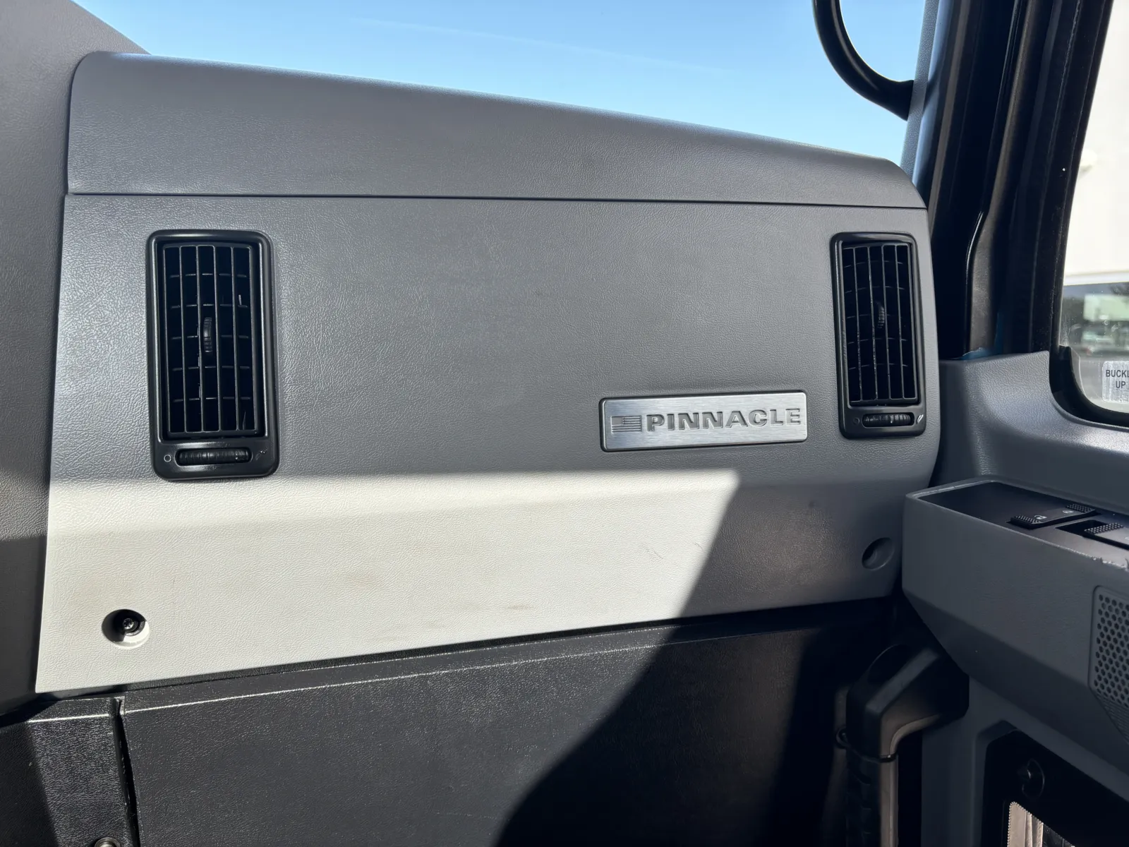 2019 Mack - image 19