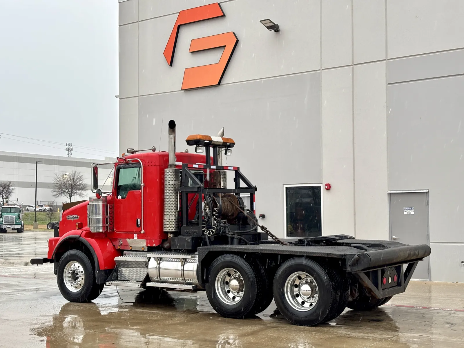 2004 Kenworth T800 - image 6