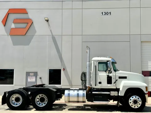 Another view of 2019 MACK PINNACLE 64T for sale in Hutchins, TX at Forge Truck Centers - Texas