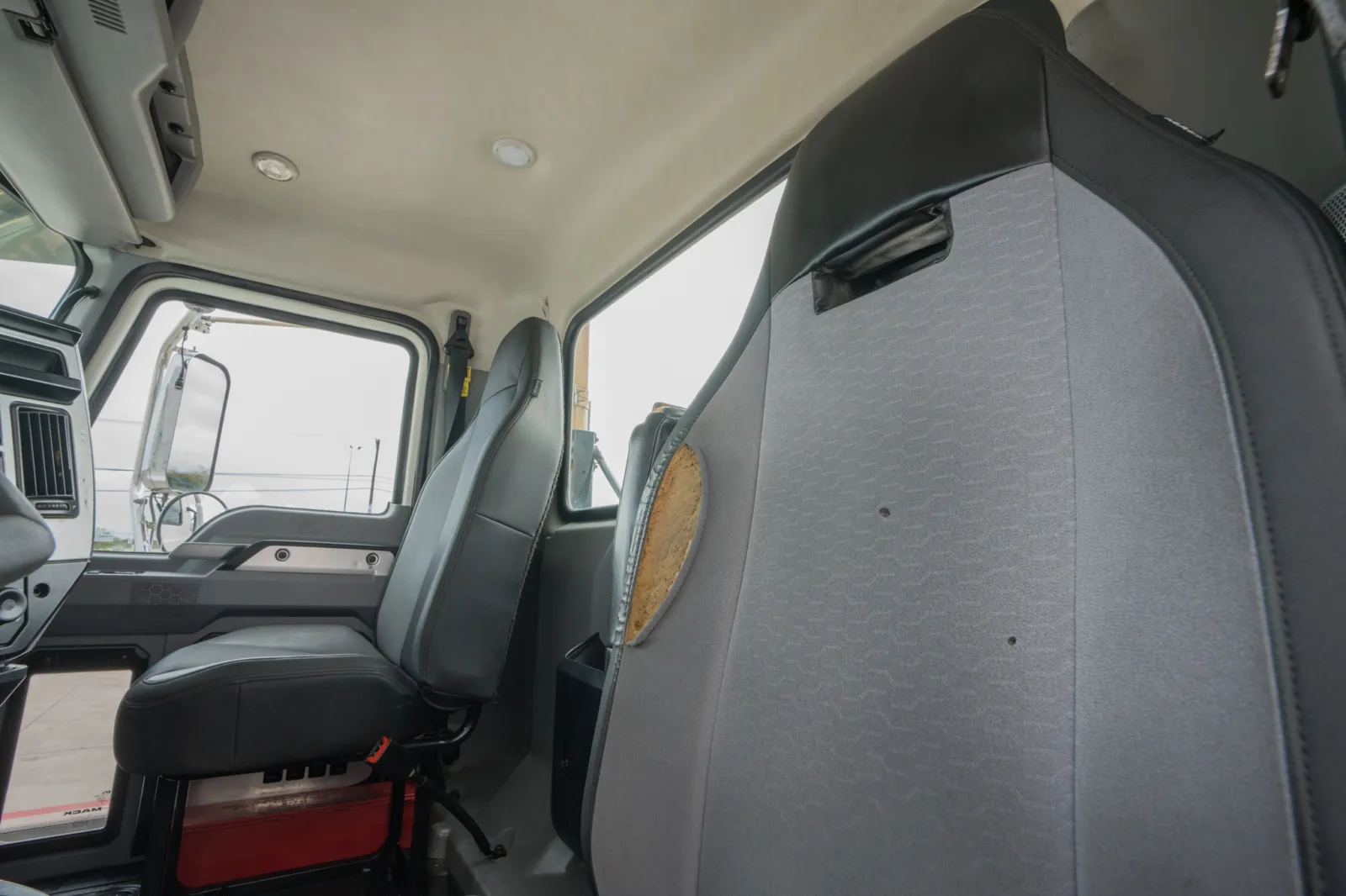 2019 Mack - image 20