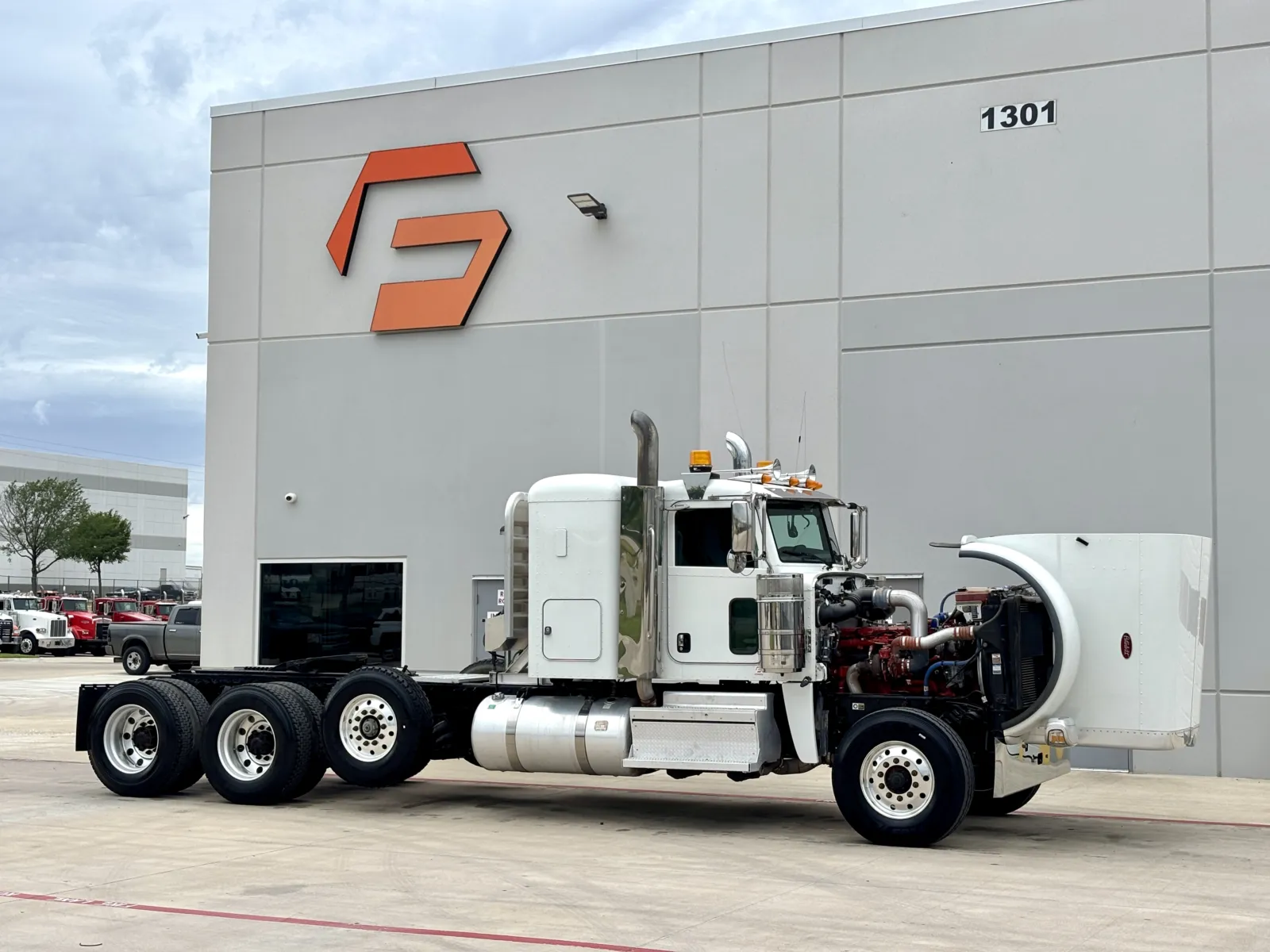 2021 Peterbilt 389 - image 9