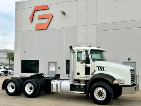 2016 MACK GRANITE GU813 for sale in Hutchins, TX