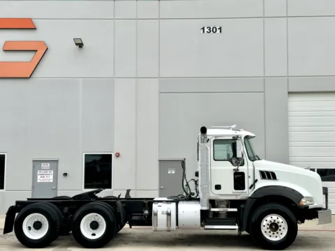 Another view of 2016 MACK GRANITE GU813 for sale in Hutchins, TX at Forge Truck Centers - Texas