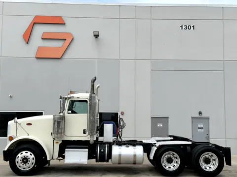 More photos of 2012 PETERBILT 367 at Forge Truck Centers - Texas, TX