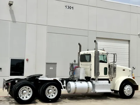 More photos of 2012 PETERBILT 367 at Forge Truck Centers - Texas, TX