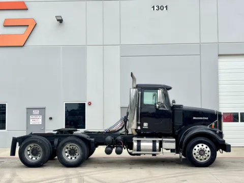 Another view of 2019 WESTERN STAR 4900 for sale in Hutchins, TX at Forge Truck Centers - Texas