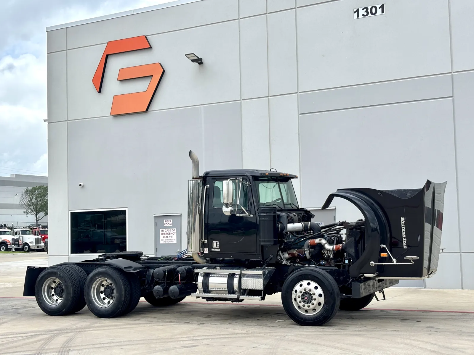 2019 Western Star 4900 - image 9