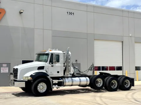 Photos of 2012 MACK GRANITE GU813 for sale in Hutchins, TX at Forge Truck Centers - Texas