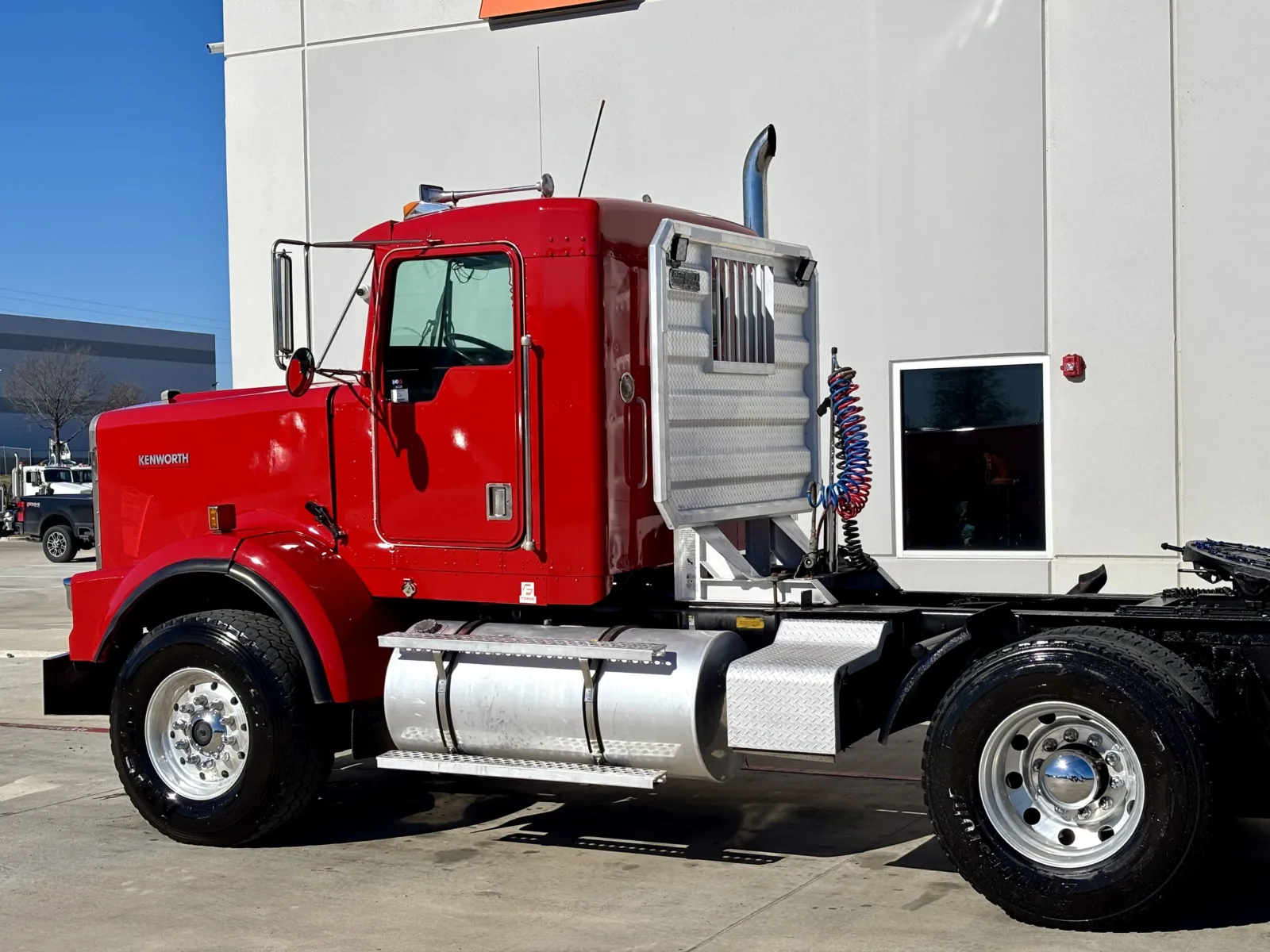 1999 Kenworth T800 - image 8