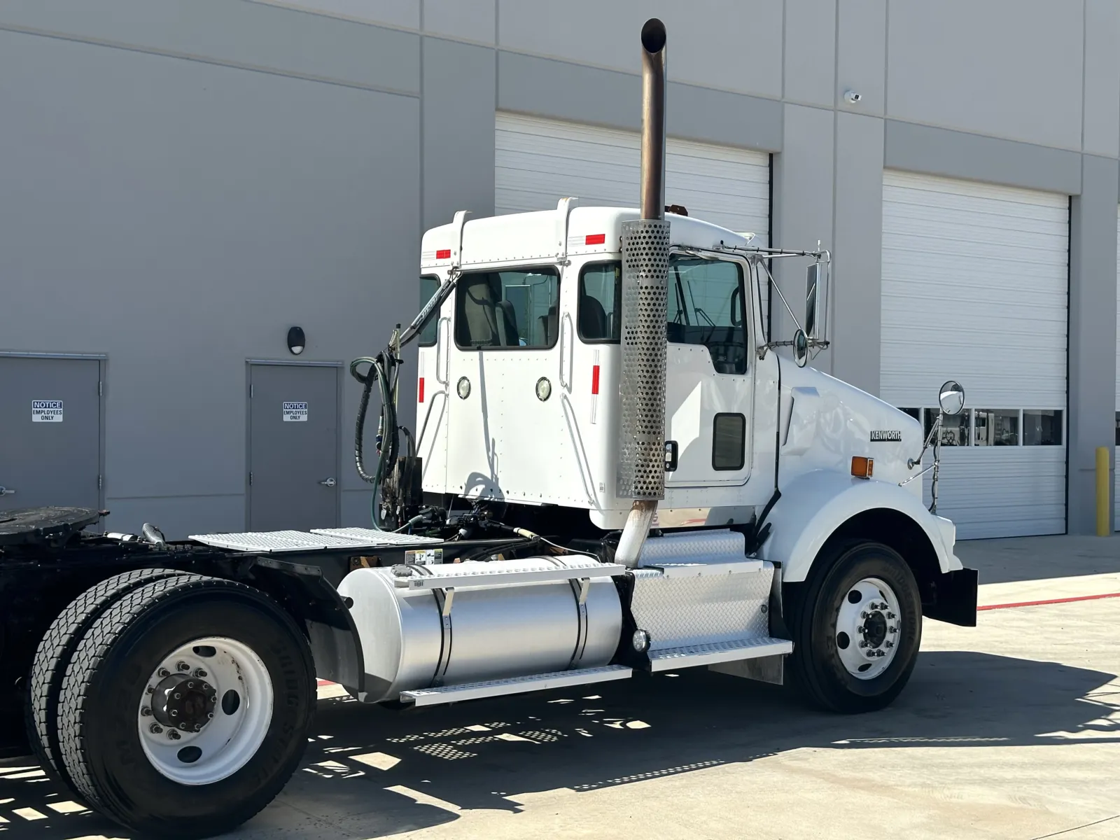 2013 Kenworth T800 - image 7