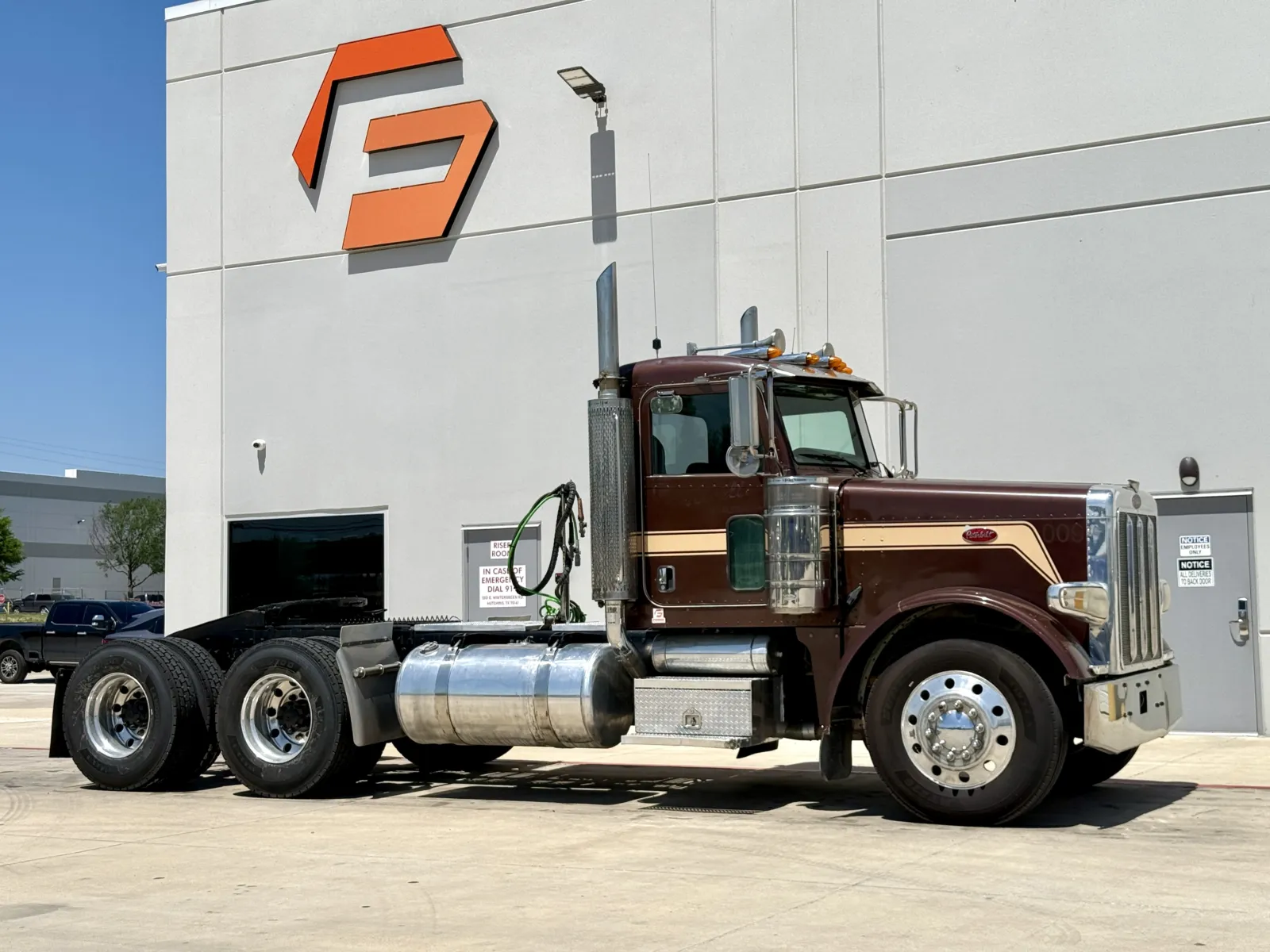 2006 PETERBILT 379