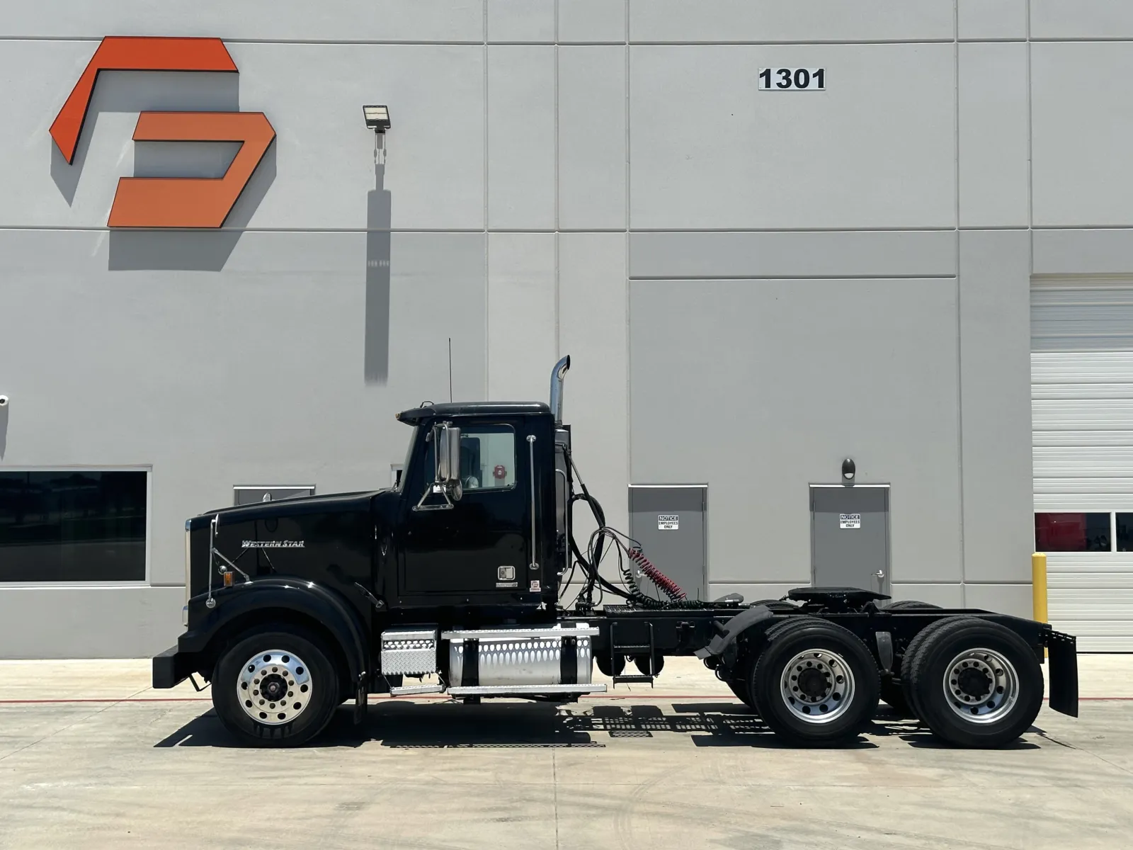 2019 Western Star 4900 - image 4