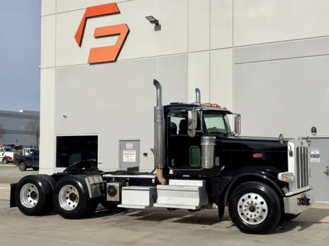 2018 PETERBILT 389 for sale in Hutchins, TX