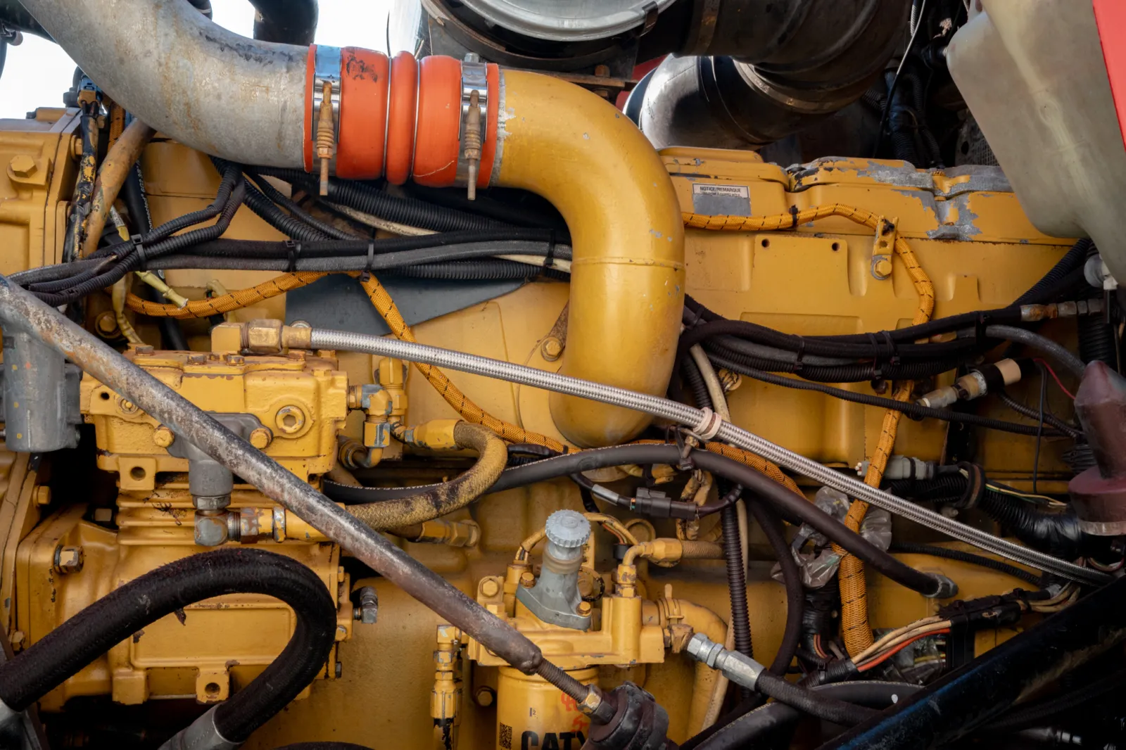 1999 Kenworth T800 - image 12