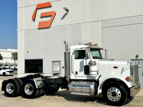 2005 PETERBILT 379 for sale in Hutchins, TX