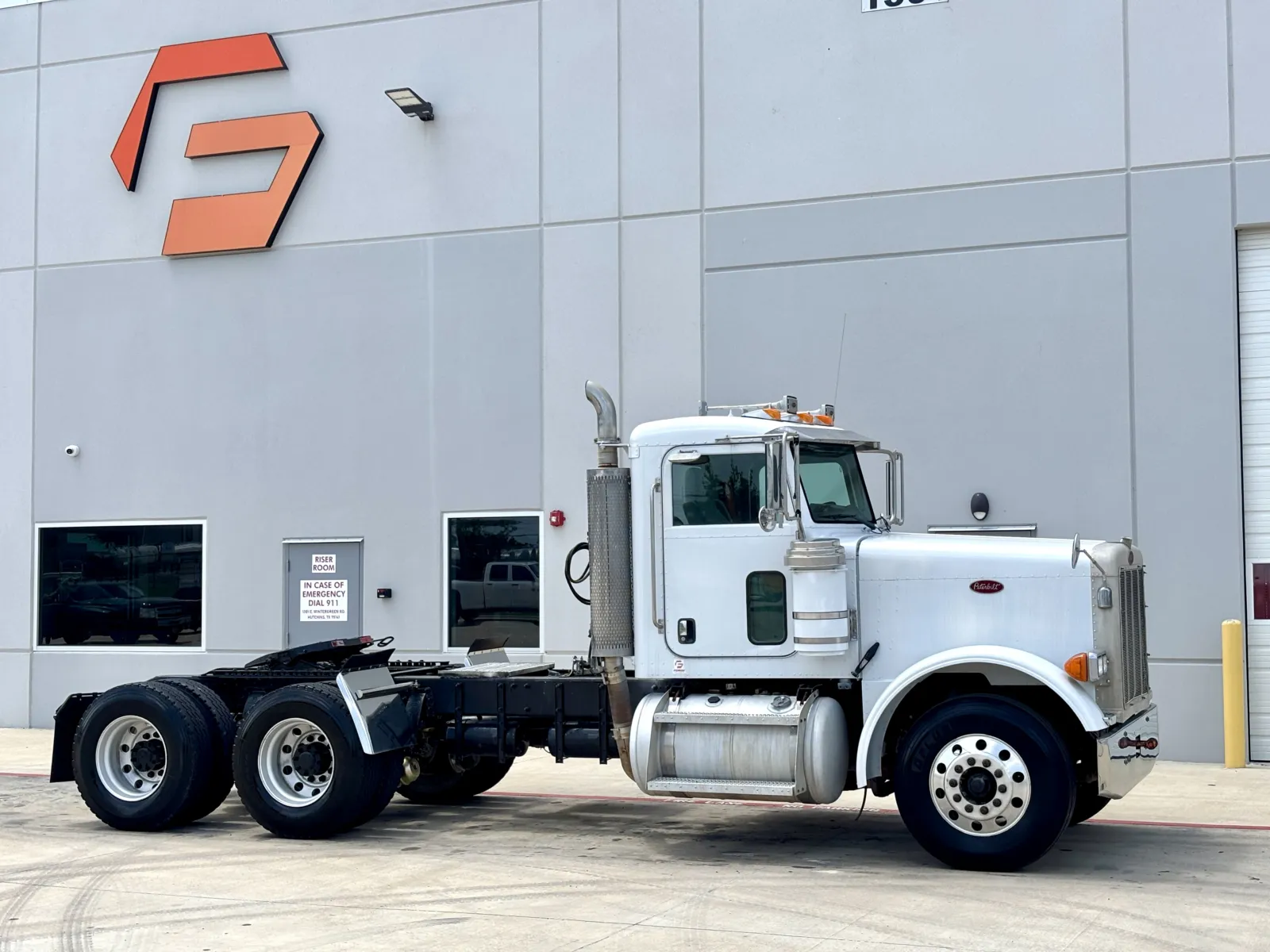2005 PETERBILT 379