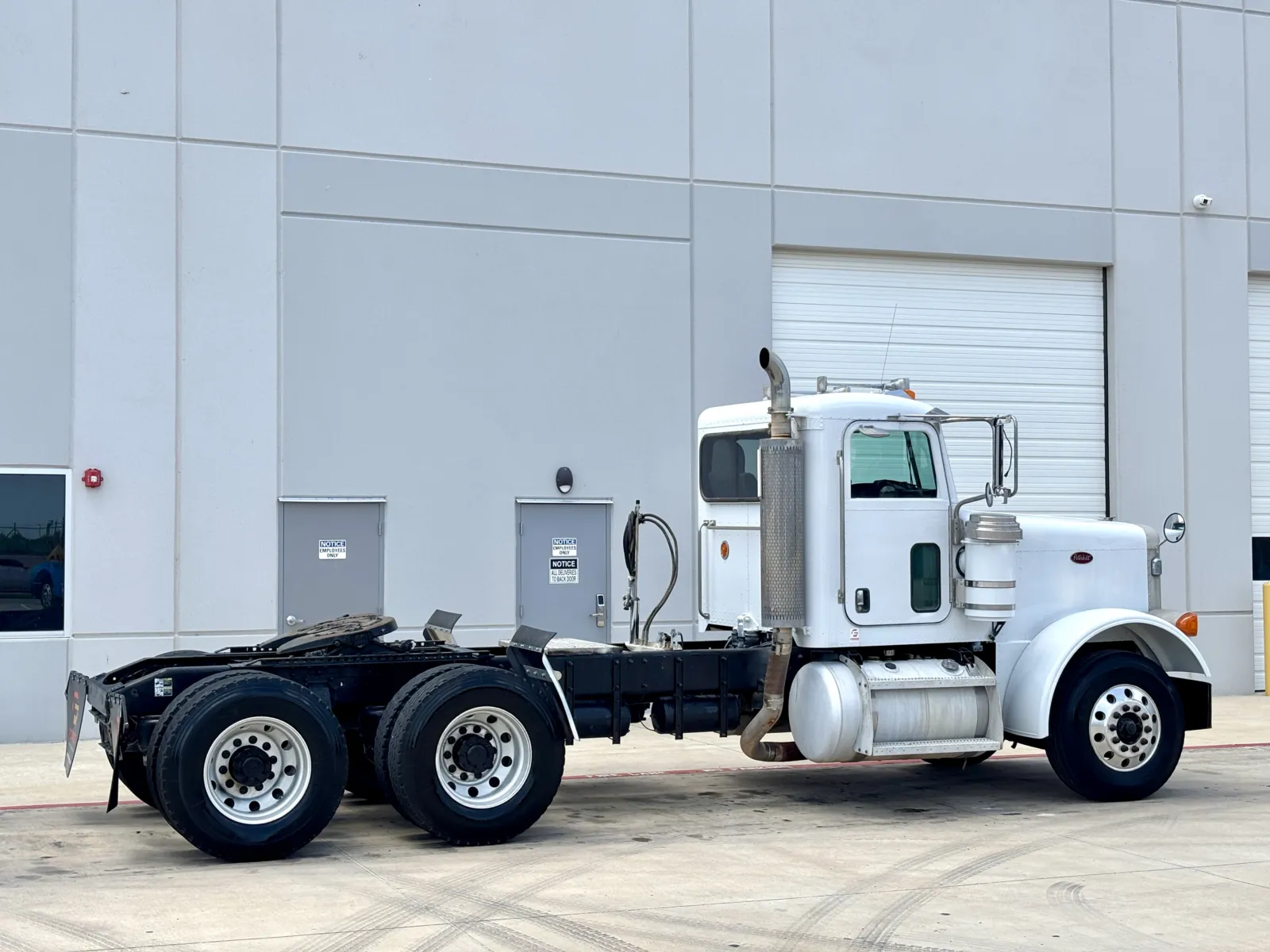2005 Peterbilt - image 5