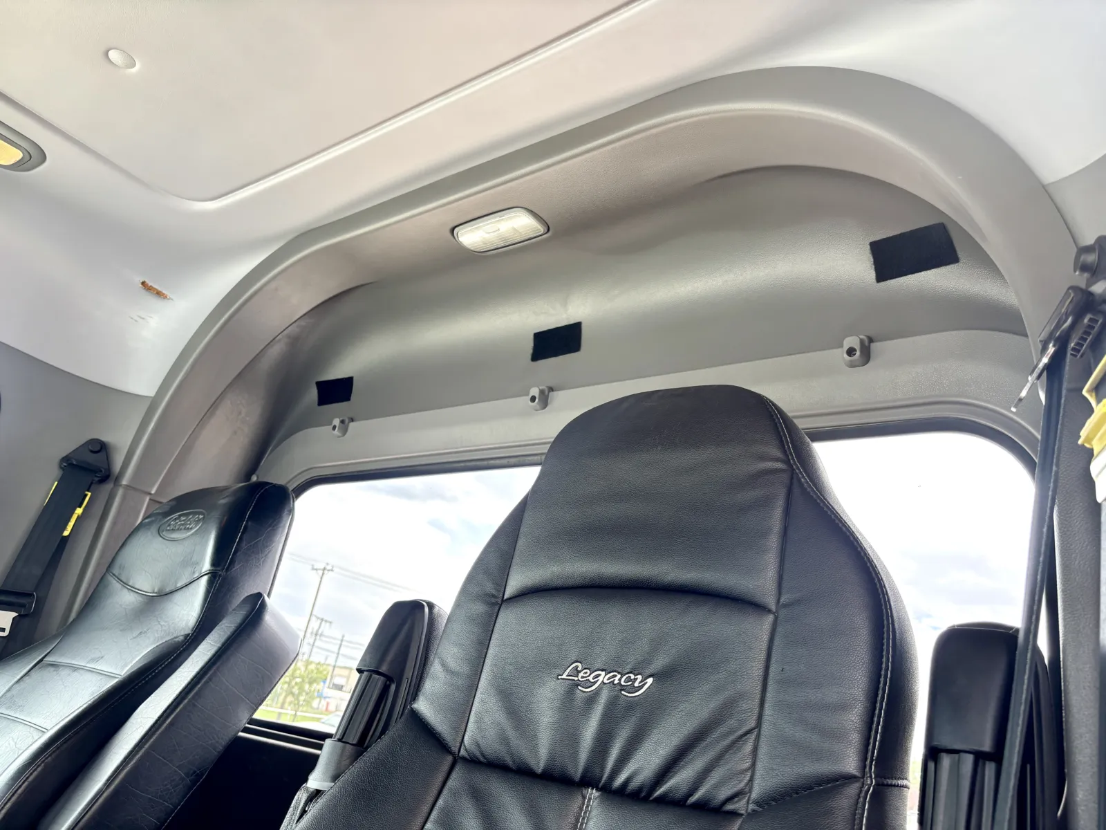 2019 Peterbilt 389 - image 20