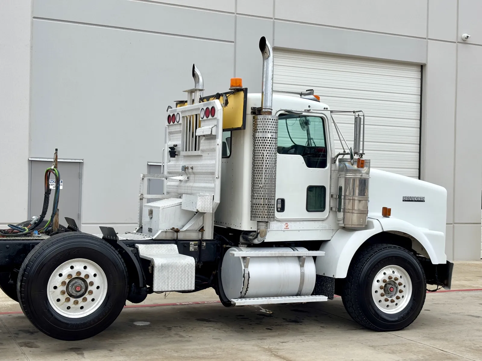 2005 Kenworth T800 - image 7