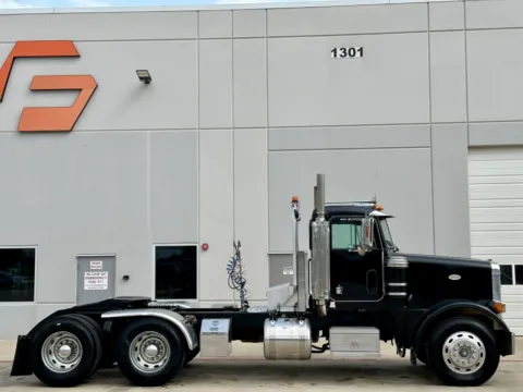 Another view of 1999 PETERBILT 378 for sale in Hutchins, TX at Forge Truck Centers - Texas