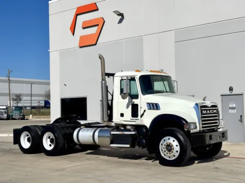 2016 MACK GRANITE for sale in Hutchins, TX
