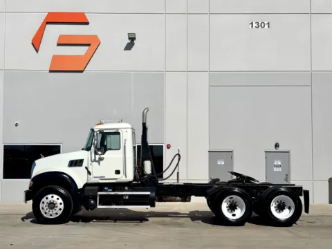 More photos of 2016 MACK GRANITE at Forge Truck Centers - Texas, TX