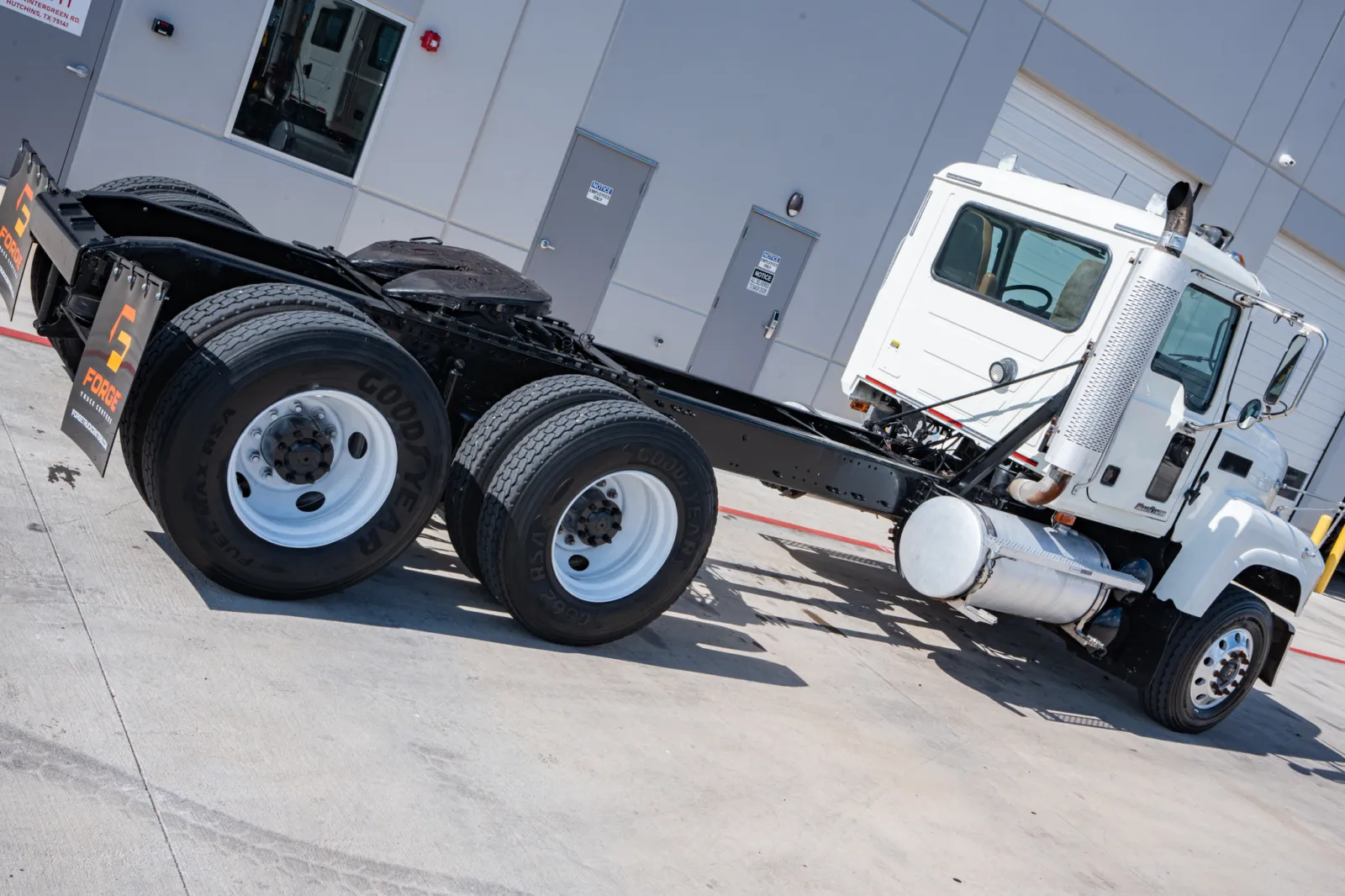 2007 Mack - image 11