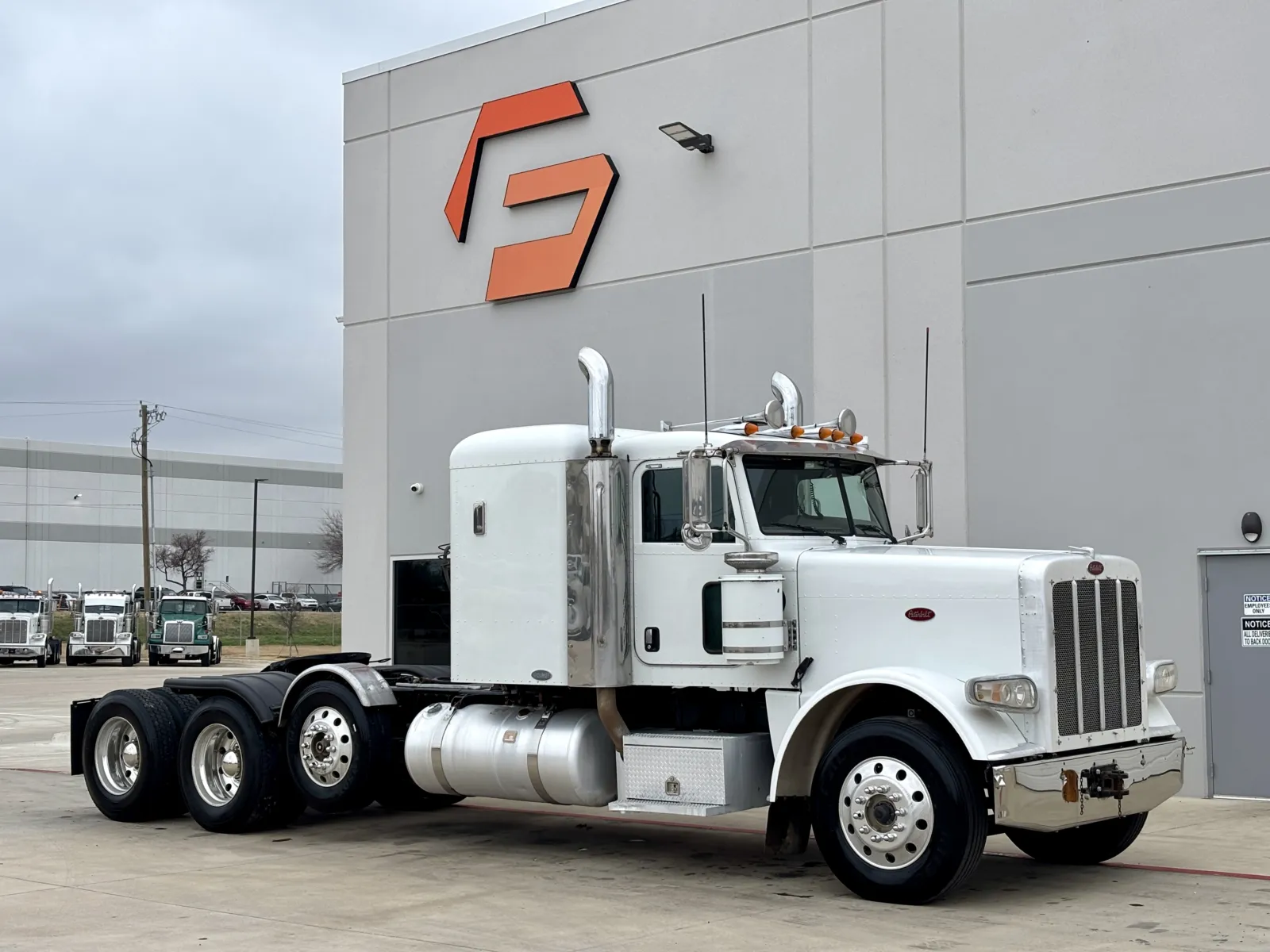 2009 PETERBILT 388