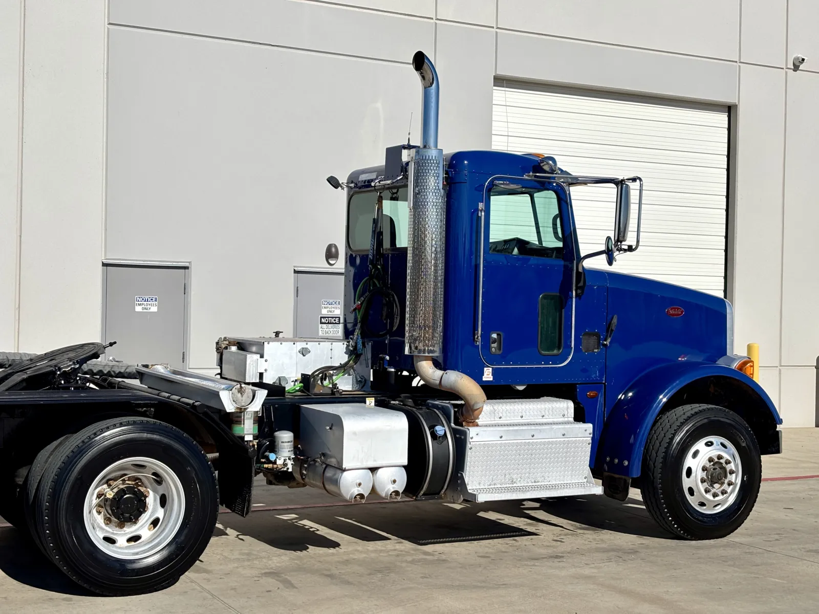 2016 Peterbilt 365 - image 7