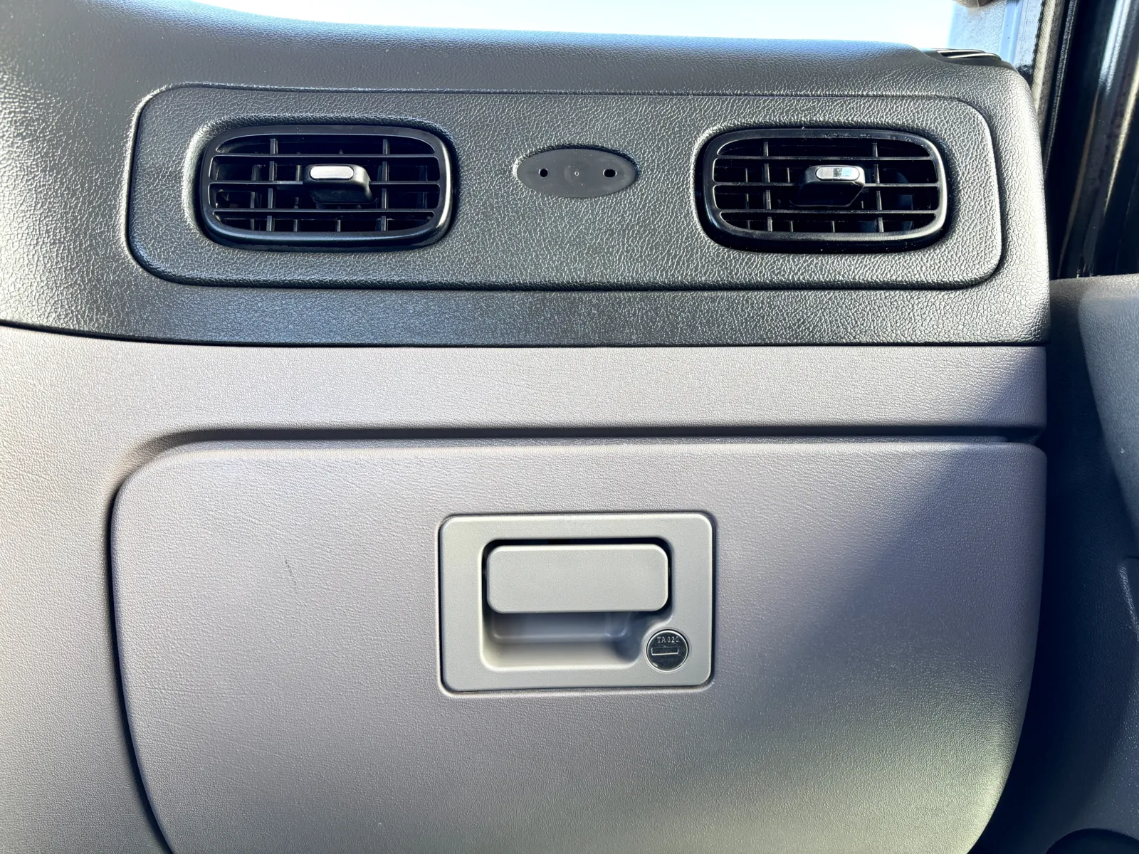 2016 Peterbilt 365 - image 19