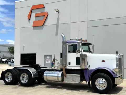 2008 PETERBILT 388 for sale in Hutchins, TX