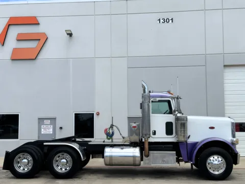 Another view of 2008 PETERBILT 388 for sale in Hutchins, TX at Forge Truck Centers - Texas