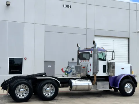 More photos of 2008 PETERBILT 388 at Forge Truck Centers - Texas, TX