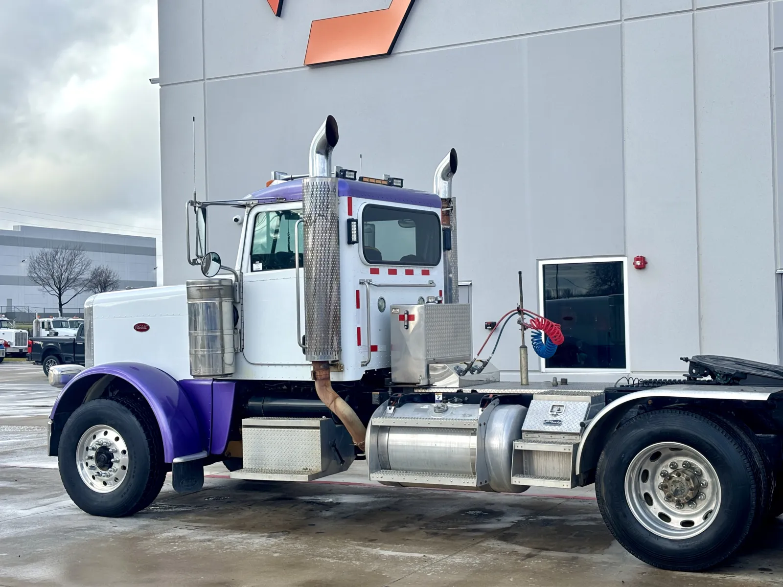 2008 Peterbilt - image 8