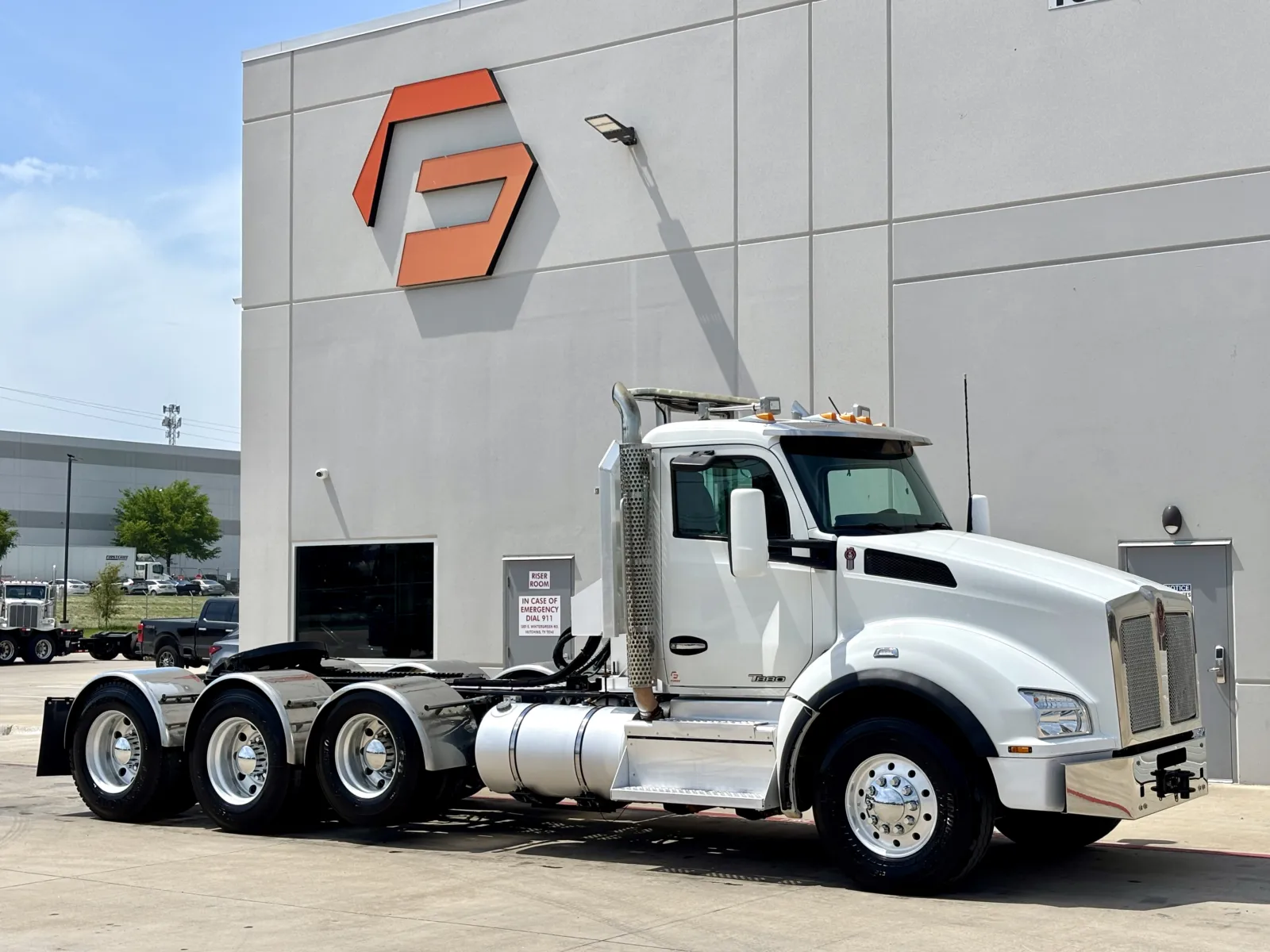 2018 Kenworth T880 - image 1