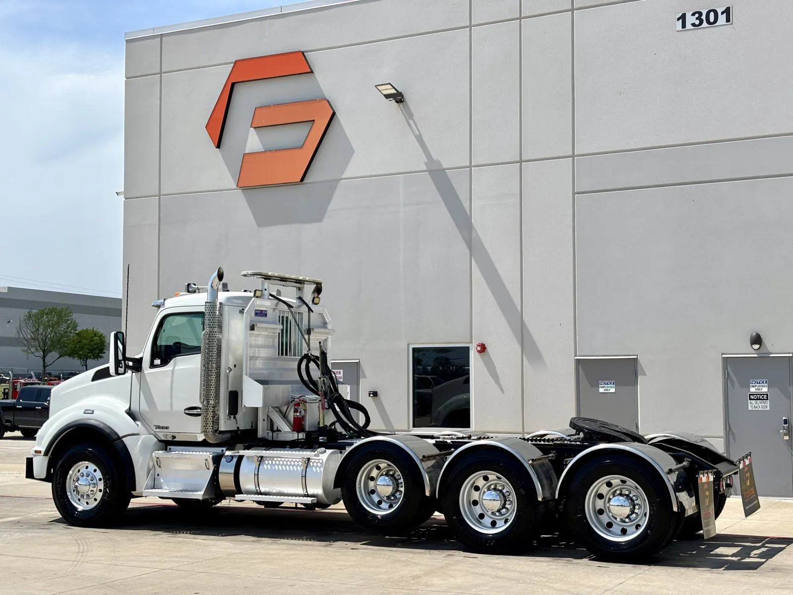 2018 Kenworth T880 - image 6
