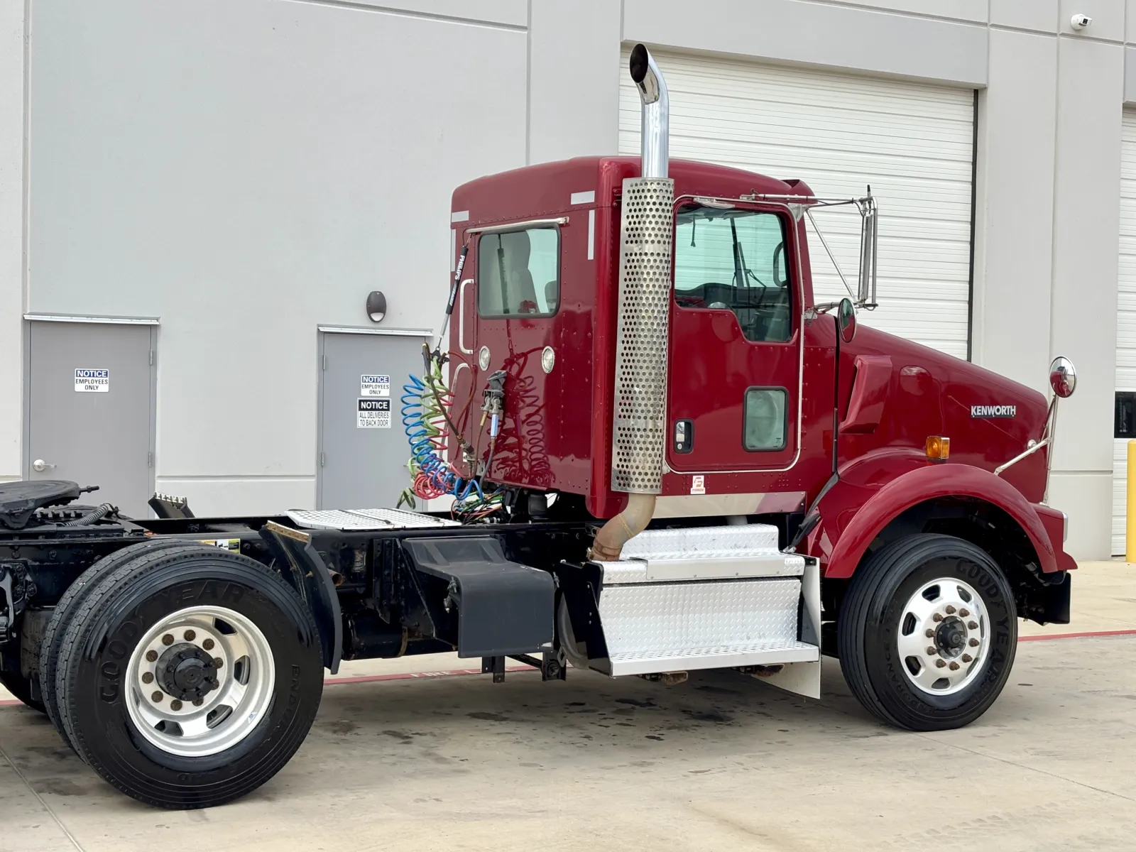 2020 Kenworth T800 - image 7
