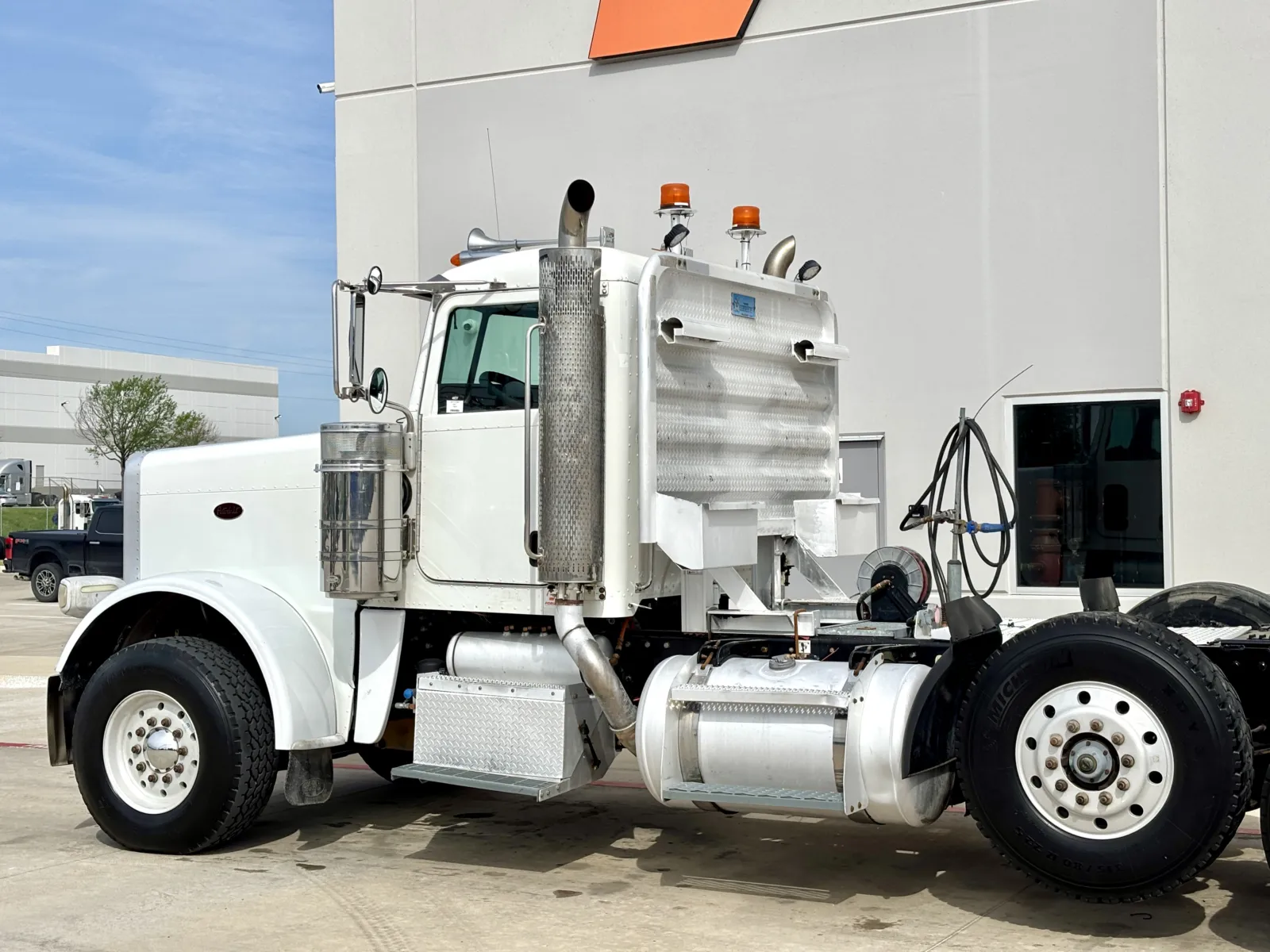 2008 Peterbilt - image 8